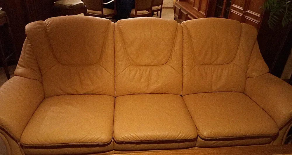 2 Sofas plus Sessel mit Aufstehhilfe, Marke Himolla, Leder, neuwertig