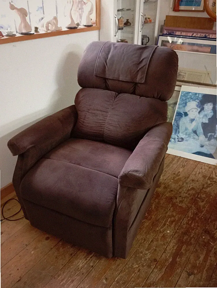 Elektrischer Fernsehsessel Aufstehhilfe Velours braun NP ca. 3000€ Liegeposition