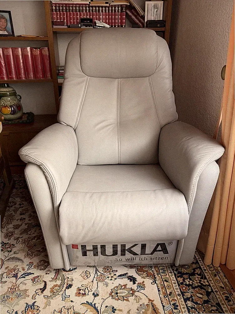 HUKLA-Sessel mit Elektrischer Aufstehhilfe, Leder, auf Rollen