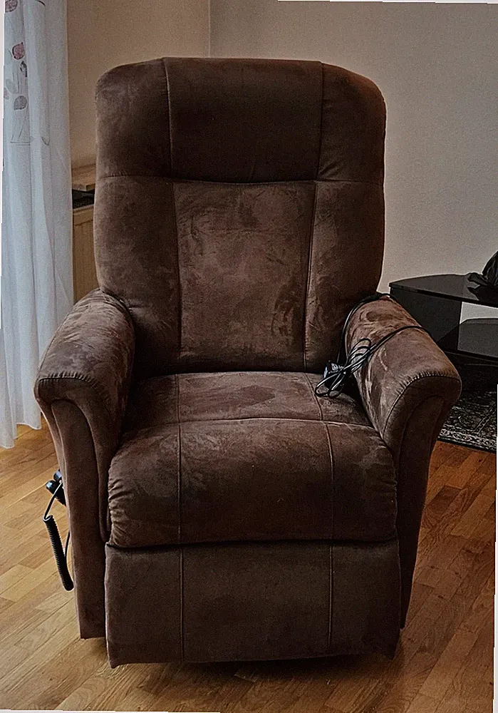 Senioren - Liftsessel Ontario mit Aufstehfunktion 2-motorig Stoff Braun