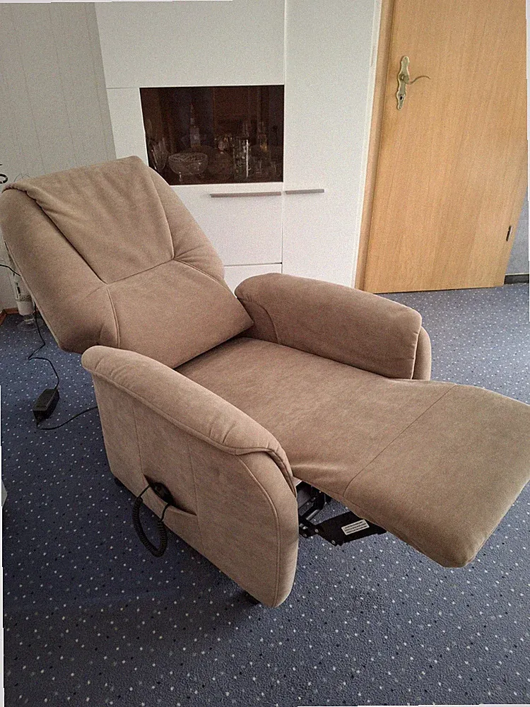 seniorensessel mit aufstehhilfe